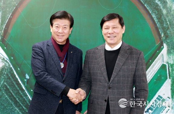 허구연 총재, 박범인 금산군수