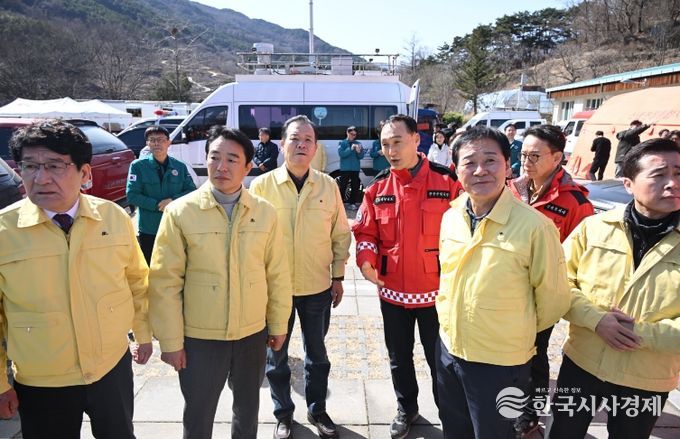경상남도의회 확대의장단, 함양군 산불현장 위문품 전달