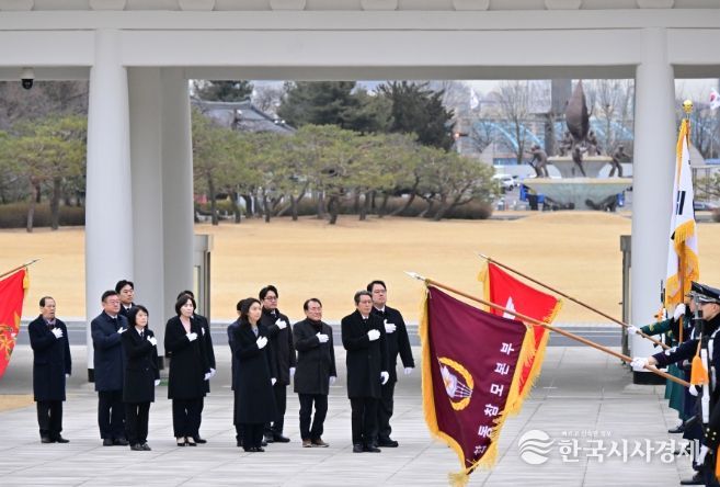 최호정 의장 현충원 참배