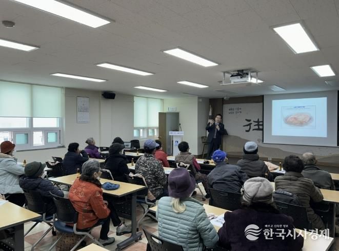 수원시 권선구 사회복지과, 2026 재활용품 수집 노인 안전교육 개최