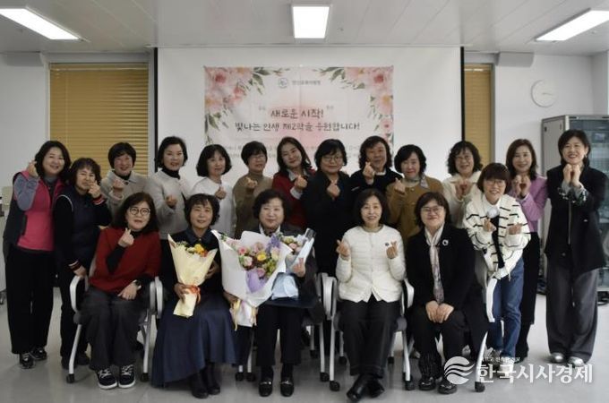 안산교육지원청, 2026년 2월 말 정년퇴직 교육공무직원 유공 표창 전수식 개최