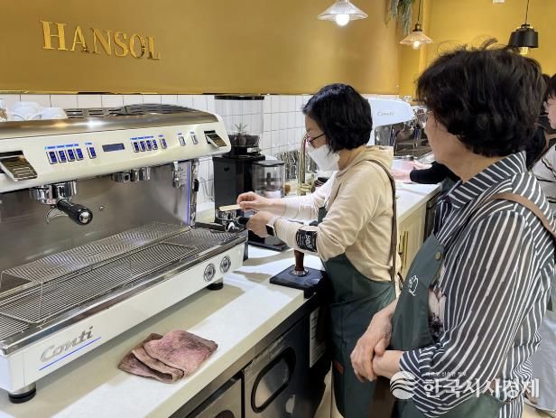 지난해 ‘올인원 맞춤 일자리 프로그램’ 바리스타 2급 과정 운영 모습
