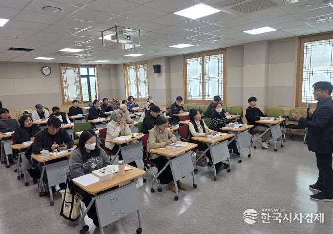 성주군, 농산물가공창업 교육 개강 ... 가공창업 기반 확대 - 교육생 26명, 가공창업 인허가 절차 등 실무중심 교육