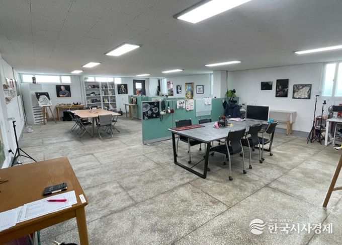 전통시장에 청년예술 입힌다…안양중앙시장 ‘청년랩’ 오프닝 전시회