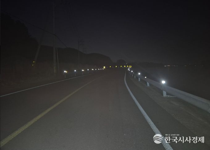 통영시, ‘어두운 도로의 안전 길잡이’시선유도시설 설치
