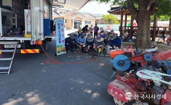 2025년 진행된 밀양시 찾아가는 농기계 순회 수리 교육 모습