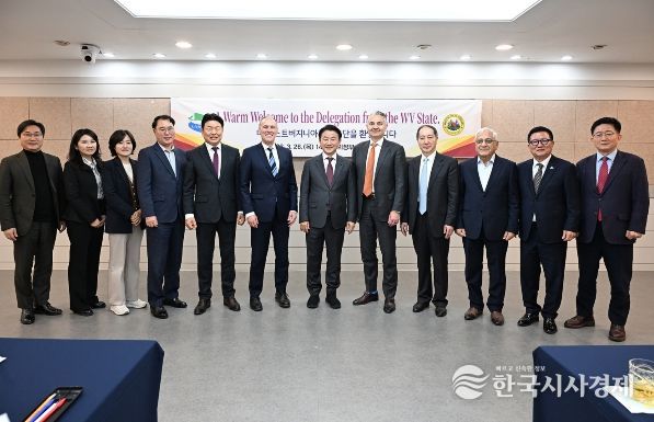 의정부시는 3월 26일 시청 회룡홀에서 미국 웨스트버지니아주 대표단을 맞아 관내 유망 바이오 기업의 해외 진출과 글로벌 투자 협력을 위한 면담을 진행했다.