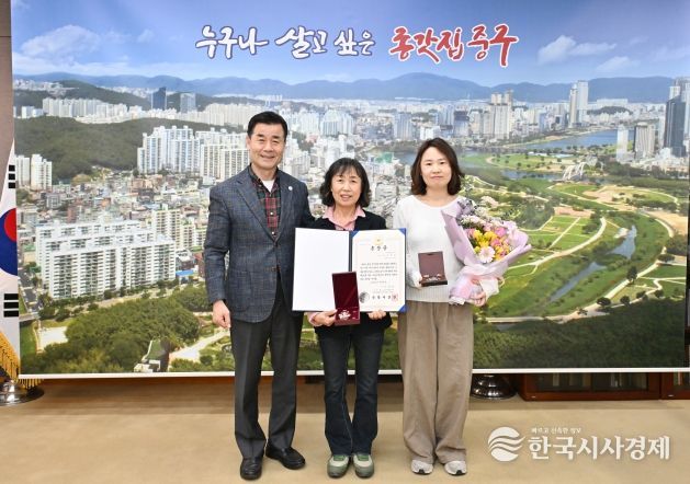 중구, 6·25전쟁 참전유공자 유족에게 화랑무공훈장 전수