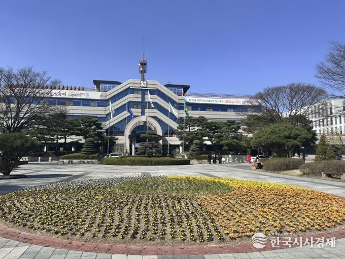 아산시청 화단에 식재된 꽃