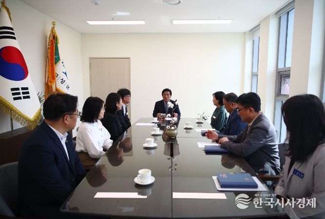 곡성군-NH농협은행 곡성군지부, 제휴카드 적립기금 전달식