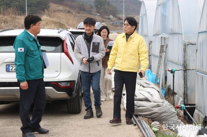 진안군, 중동 정세 대응 시설원예 농가 현장 방문