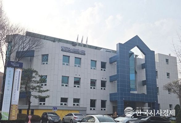 동두천시, 시니어가 전하는 따뜻한 책 이야기 '은빛독서나눔' 운영