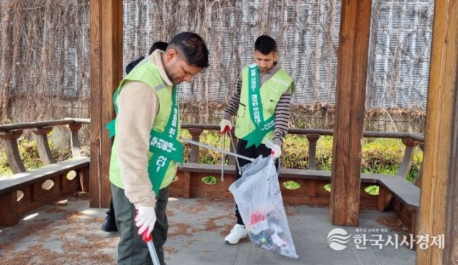 완주 외국인 주민, 청소 봉사