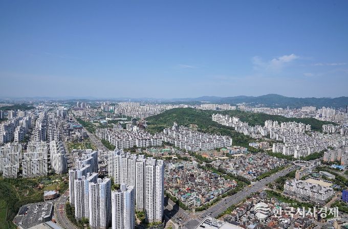 1. 천안시 전경.