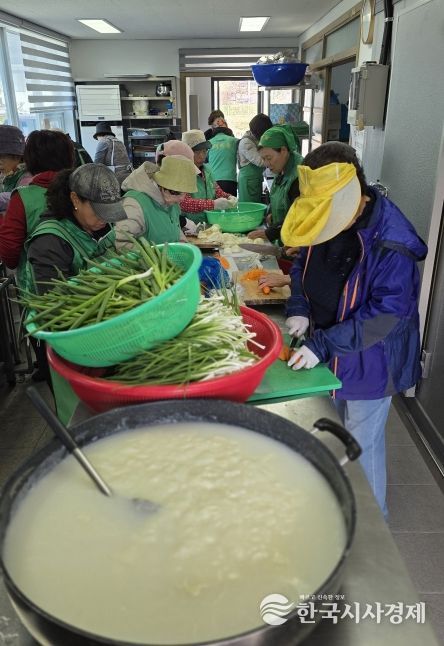포천시 영중면 새마을부녀회, ‘사랑의 반찬봉사’로 따뜻한 나눔 실천