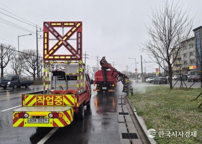 고양시 덕양구, 꽃박람회 대비 관내 도로시설물 세척 추진
