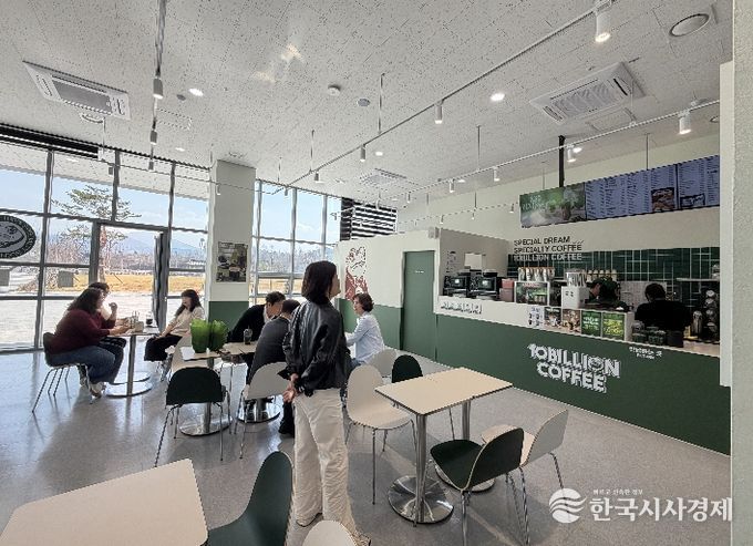 평창군, 자활사업단 「백억커피」 평창올림픽플라자에 문 열어